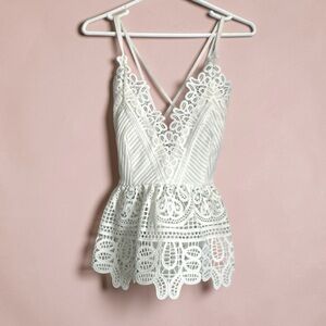 Self-Portrait Lace Cropped Top (Size 6) 🤍✨ Feminine + Chic